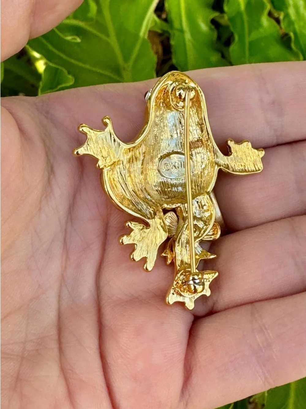 Rare Vintage Kenneth Jay Lane Enamel Ribbon Cabochon Eyes Frog Brooch Book Piece